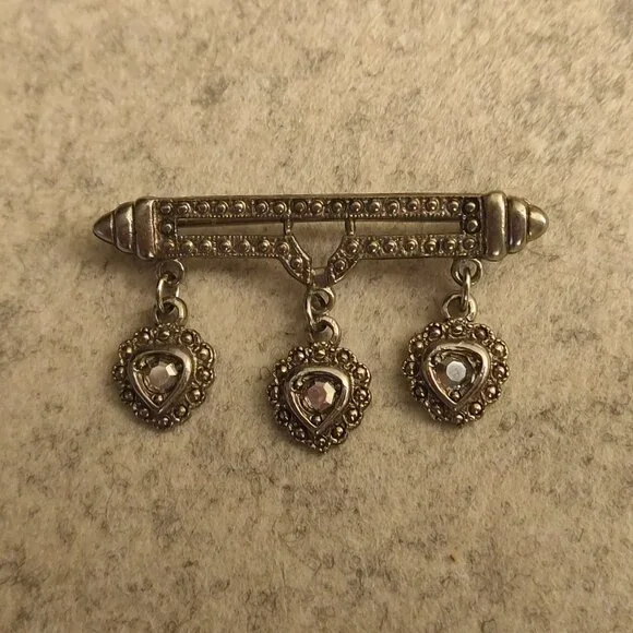 Vintage Sterling Bar Pin w/ Marcasite Hearts - Beautiful Brooch! - Picture 3 of 6